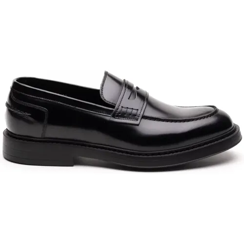 Shoes > Flats > Loafers - - Doucal's - Modalova