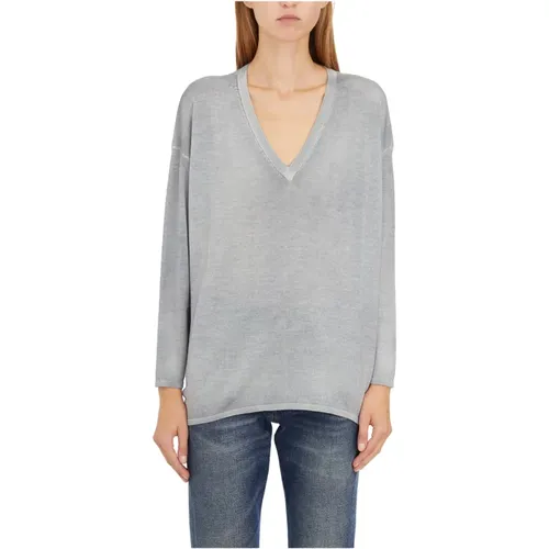 Knitwear > V-neck Knitwear - - Avant Toi - Modalova