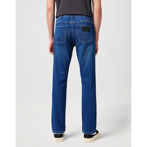 Greensboro Medium Stretch Straight Jean Taille 44 x32 - Wrangler - Modalova
