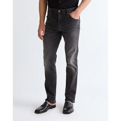 Greensboro Straight High Stretch Jean Taille 40 x34 - Wrangler - Modalova