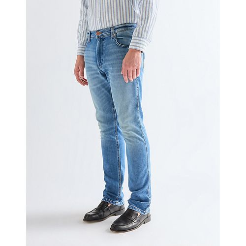 Greensboro Straight Toughlite Low Stretch Jean Taille 46 x34 - Wrangler - Modalova