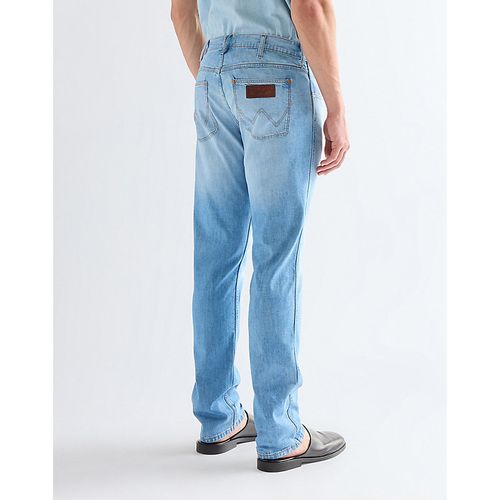 Greensboro Straight Lightweight Low Stretch Jean Taille 42 x34 - Wrangler - Modalova