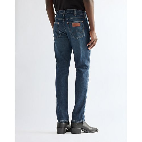 Larston Slim Tapered Toughlite Low Stretch Jean Taille 40 x32 - Wrangler - Modalova