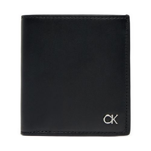 Portefeuille petit format Calvin Klein Metal Ck Trifold 6Cc W/Coin K50K512290 Noir - Chaussures.fr - Modalova