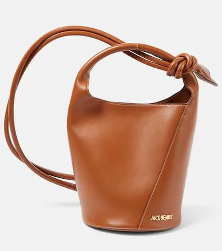 Sac seau Le Petit Tourni en cuir - Jacquemus - Modalova