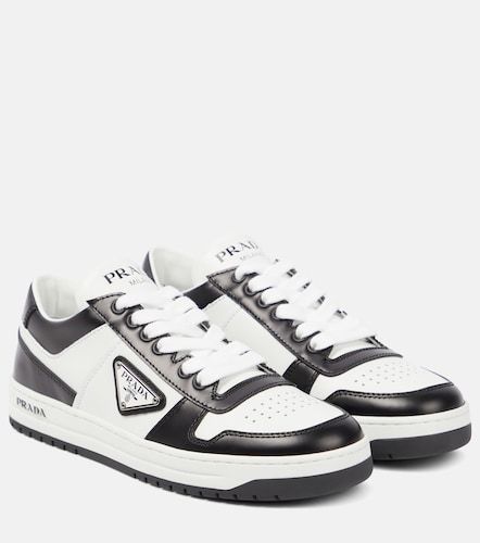 Prada Baskets en cuir à logo - Prada - Modalova