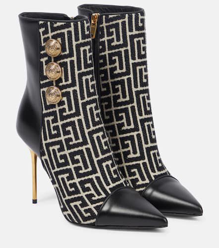 Femme Chaussures Bottes Bottes à talons Bottines Skye en maille Balmain en coloris Noir 