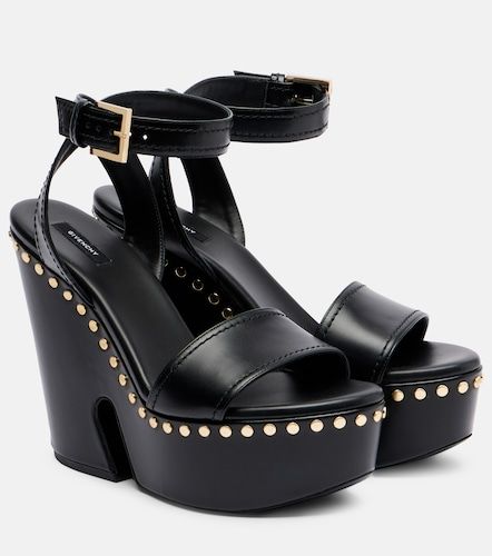 Sandales à plateau en cuir à clous - Givenchy - Modalova