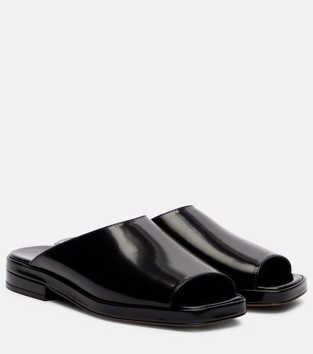 The Row Mules Emi en cuir verni - The Row - Modalova