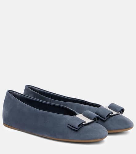 Ferragamo Ballerines Vanna en daim - Ferragamo - Modalova