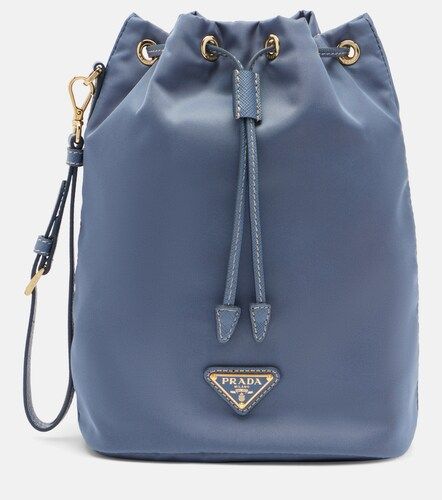 Pochette en Re-Nylon bordée de cuir - Prada - Modalova