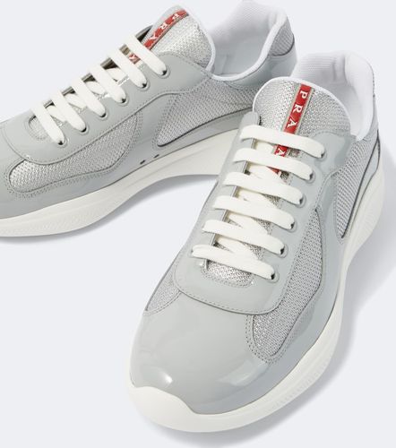 Baskets American's Cup en cuir verni - Prada - Modalova