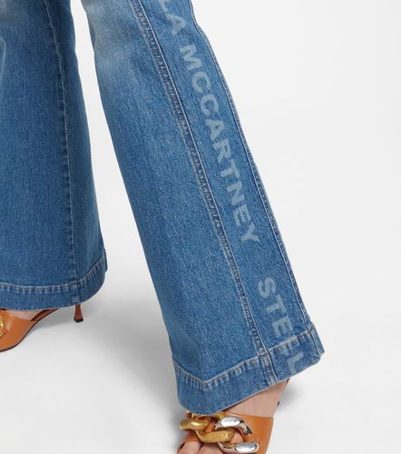 Jean évasé à taille mi-haute et à logo - Stella McCartney - Modalova