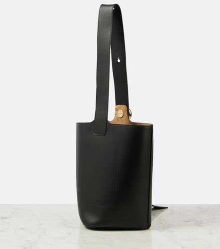 Sac seau Pebble Medium en cuir - Loewe - Modalova