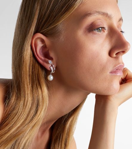 Boucles d'oreilles Pearlescent en or blanc 18 ct, diamants et perles - Yeprem - Modalova