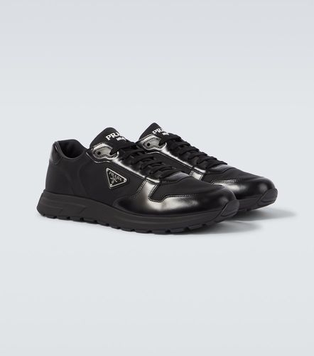 Prada Baskets à logo - Prada - Modalova