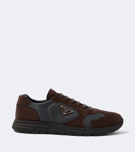 Prada Baskets en daim - Prada - Modalova