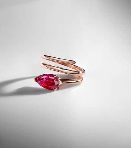 Bague Ruby Pear en or rose 18 ct et rubis - Shay Jewelry - Modalova