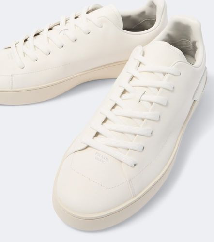 Prada Baskets Court en cuir - Prada - Modalova