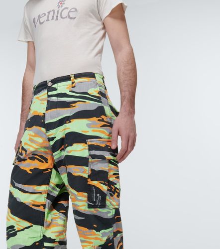 Pantalon cargo imprimé en coton - ERL - Modalova