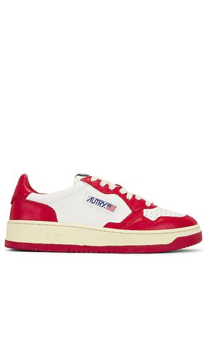 SNEAKERS MEDALIST LOW in . Size 43, 44 - Autry - Modalova