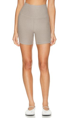 SHORT KEEP PACE in . Size S - Beyond Yoga - Modalova