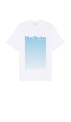Sky Inn Waves T-Shirt en . Taille L. Also en XL/1X - Blue Sky Inn - Modalova