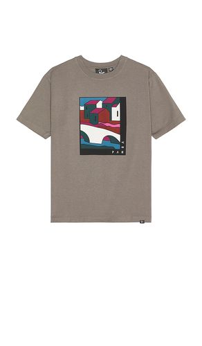 Leaving You T-Shirt in . Size S, XL/1X - By Parra - Modalova