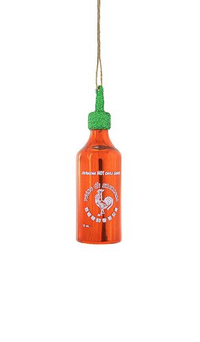 DÉCORATION SRIRACHA CHILI SAUCE ORNAMENT in - Cody Foster & Co - Modalova