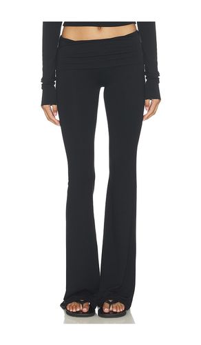PANTALON ÉVASÉ À REVERS en . Taille XS. Also en M, L - Eterne - Modalova