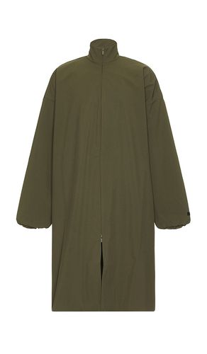 Bonded Nylon Field Trench in . Size S - Fear of God ESSENTIALS - Modalova