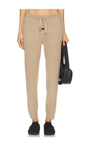 Fitted Jogger in . Size M, S - Fear of God ESSENTIALS - Modalova