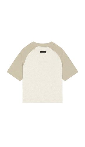 T-SHIRT SIGNATURE en . Taille 2/3. Also en 4/5, 6/7 - Fear of God ESSENTIALS - Modalova