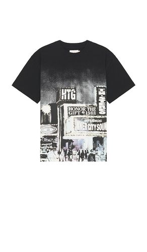 City Lights Tee in . Size S, XL/1X - Honor The Gift - Modalova