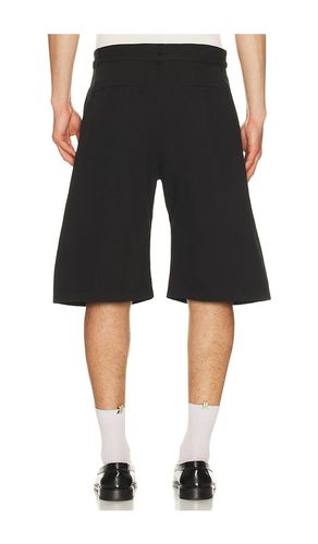 SHORT FORME ARRONDIE BELTED en . Taille 46. Also en 52 - Le17Septembre - Modalova