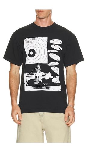 Record Tee en . Taille L. Also en M, S, XL/1X - Midnight Rodeo - Modalova