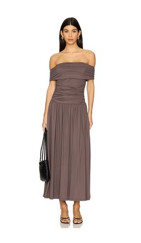 ROBE MAXI TAILLE DESCENDUE en . Taille M. Also en S, XS - NIA - Modalova