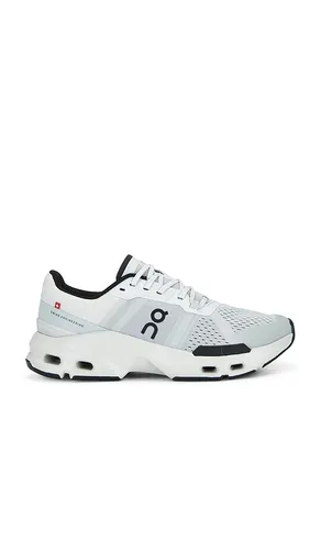 Cloudpulse Sneakers in . Size 12.5 - On - Modalova