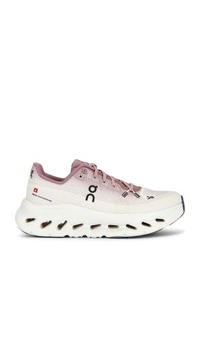 SNEAKERS en ,. Taille 10. Also en 10.5 - On - Modalova