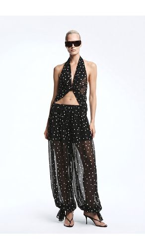 Adela Georgette Silk Top en . Taille S. Also en M, L, XL - REVOLVE LOS ANGELES - Modalova