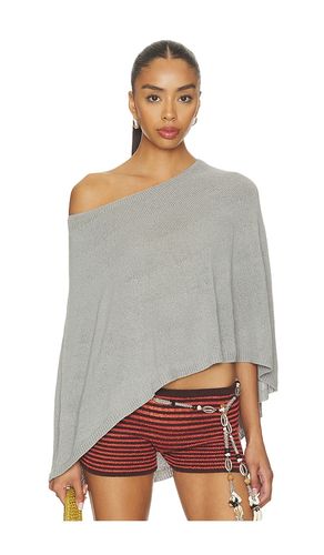 X REVOLVE Misty Knit Poncho en . Taille M/L. Also en XL/XXL - SNDYS - Modalova