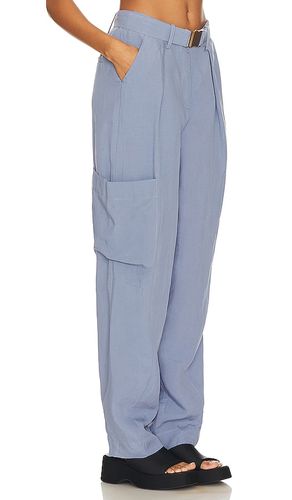 PANTALON CARGO NOUVELLE en . Taille M. Also en XL, XS - SOVERE - Modalova