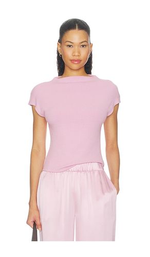 Karlie Slit Neck Tee en . Taille S. Also en M, L - SABLYN - Modalova