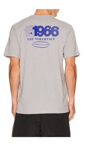 T-SHIRT en . Taille S. Also en M - The North Face - Modalova