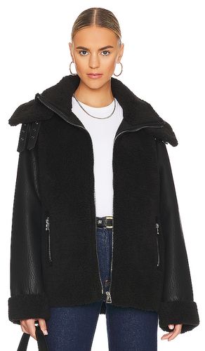BLOUSON IMITATION FOURRURE SYMBIOSIS en . Taille L. Also en M - Unreal Fur - Modalova