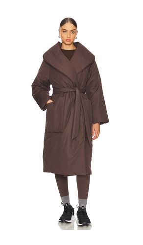 Ana Long Wrap Puffer Coat in . Size M, S - Varley - Modalova