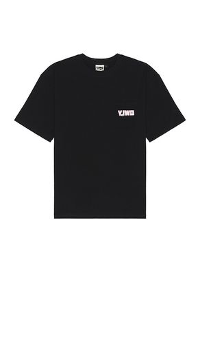 Totally Awesome Pocket Tee en . Taille L. Also en M, S, XL/1X - Y,IWO - Modalova