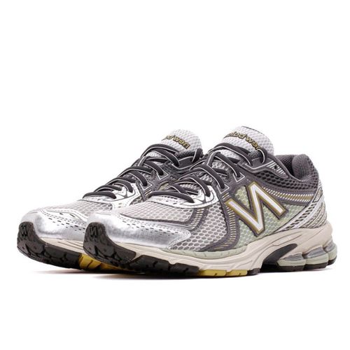 New Balance 860 V2 Earth - New Balance - Modalova