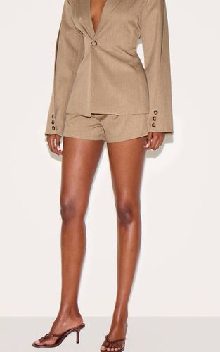 Light Brown Short Tissé Ajusté | Taille 44 - PrettyLittleThing - Modalova