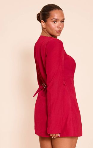 Red Robe Mini Ajustée À Encolure Carrée Avec Boutons Martelés Shape | Taille 34 - PrettyLittleThing - Modalova
